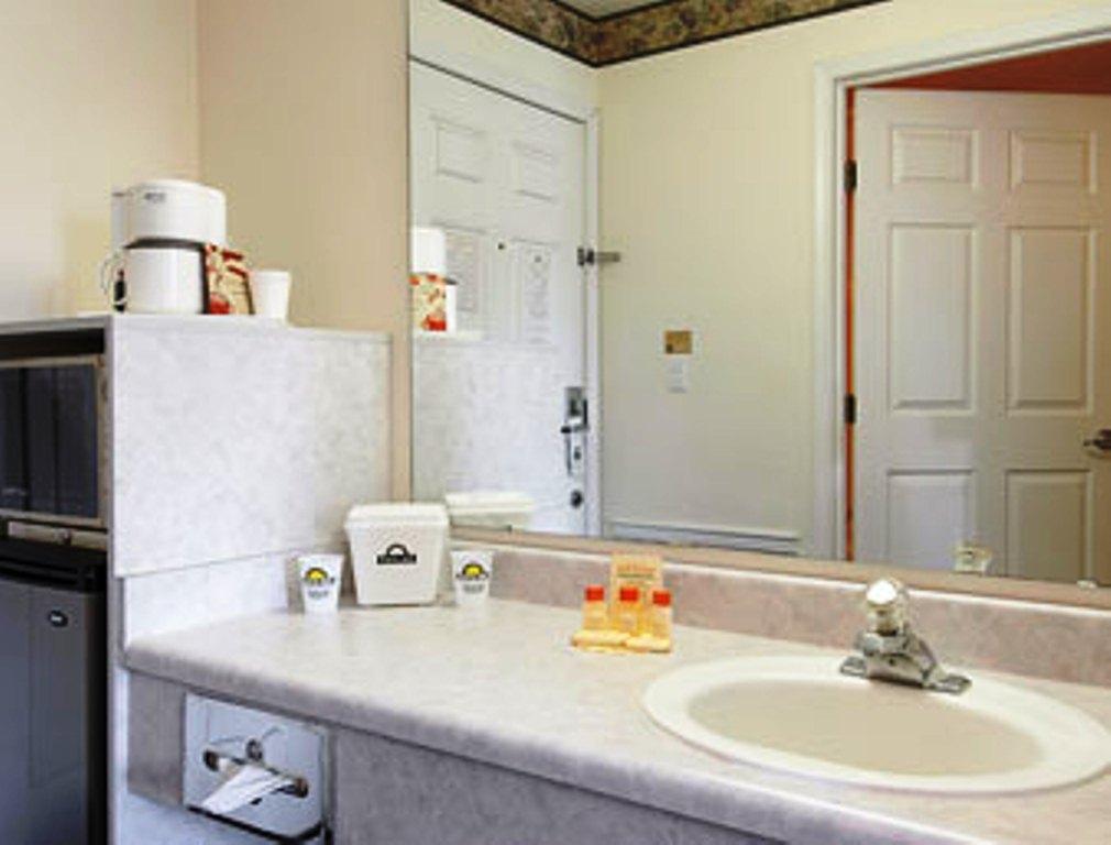 Days Inn By Wyndham Ocean Shores Δωμάτιο φωτογραφία