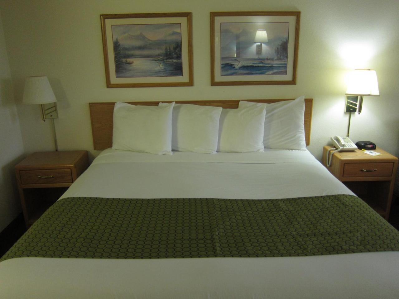 Days Inn By Wyndham Ocean Shores Δωμάτιο φωτογραφία
